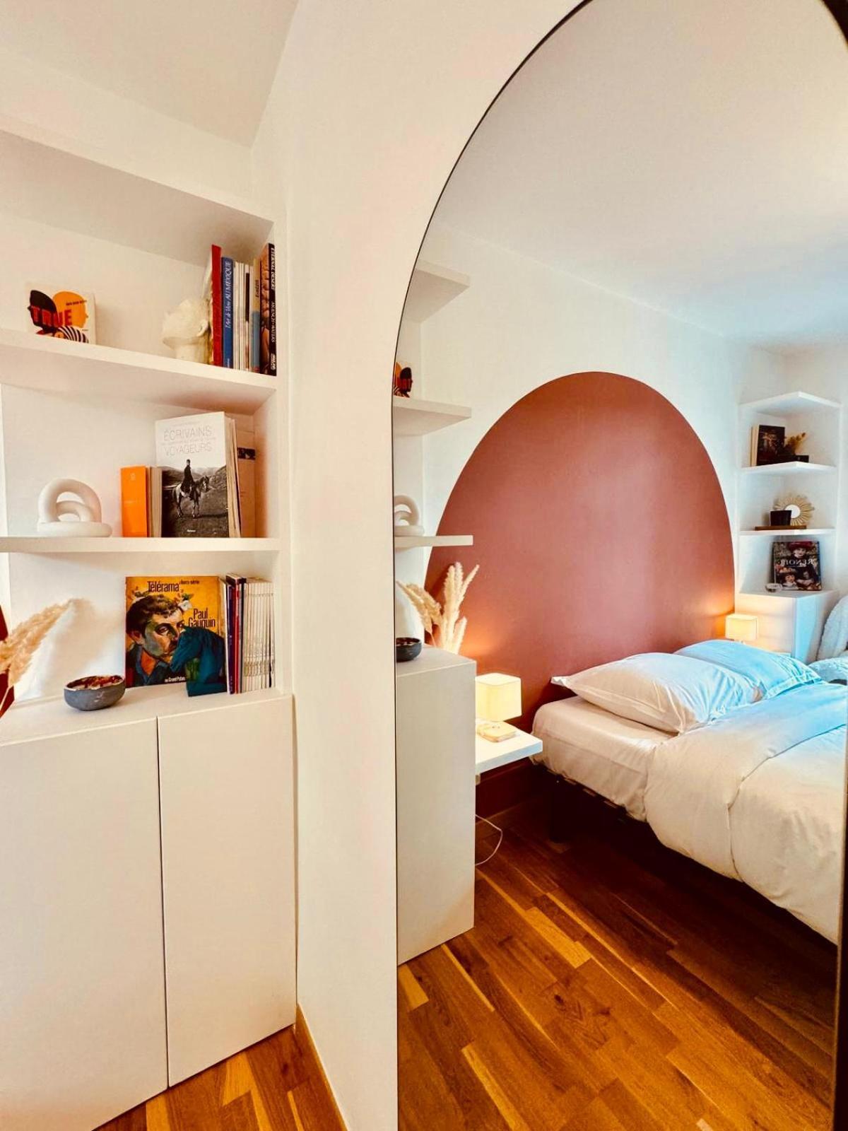 Charmant Appartement Au Coeur De Montmartre! Париж Екстериор снимка